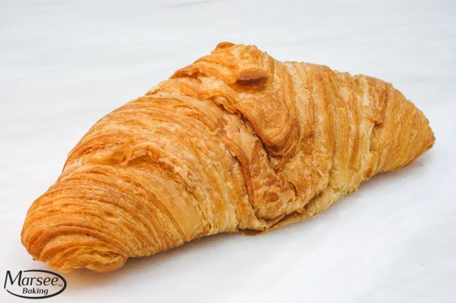 384243 Butter Croissant 2 Medium