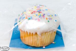 39610 Vanilla Cupcake w/Sprinkles - Wrapped - 6pk