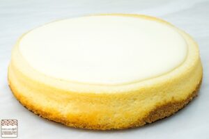 41820 Classic Vanilla Cheesecake - 8 inch